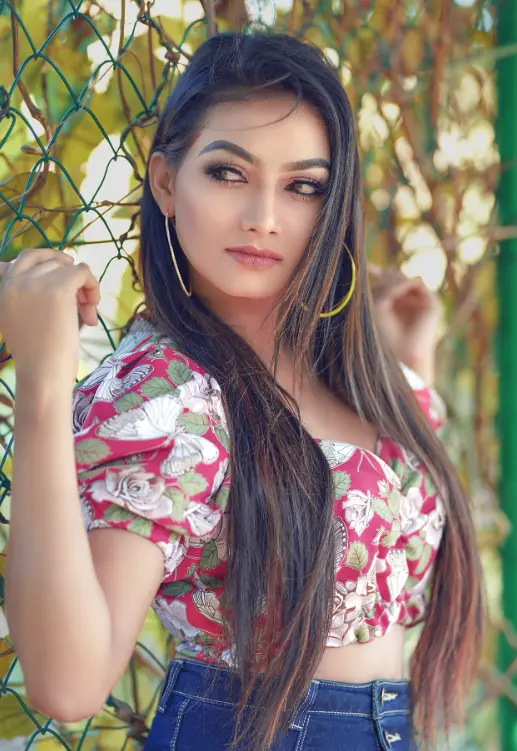 My Name Is Rakhi. I'm An Independent Call Girl 2