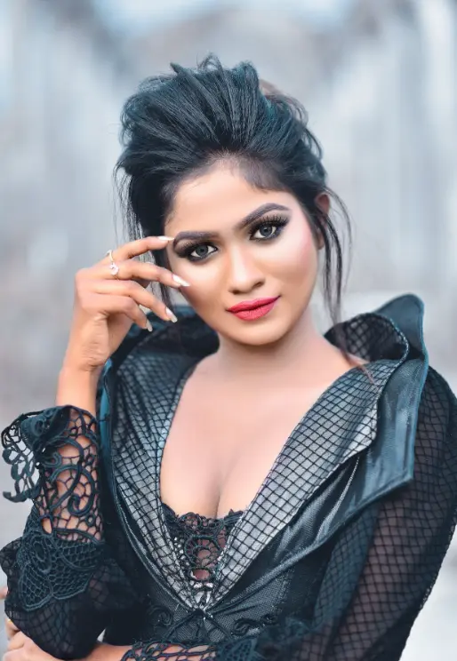 My Name Is Szar. I Am An Independent Call Girl 1