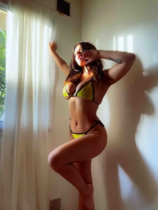 Experience My Soft And Sizzling Vibe. 1